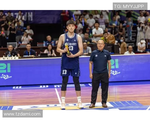 专访篮球教练黄伟深度剖析成功背后的秘诀与经验分享