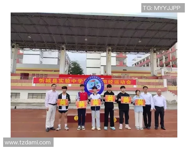 天津全运会女子足球赛精彩纷呈各队争夺桂冠展现青春风采与竞技精神 天津全运会女子足球赛精彩纷呈各队争夺桂冠展现青春风采与竞技精神