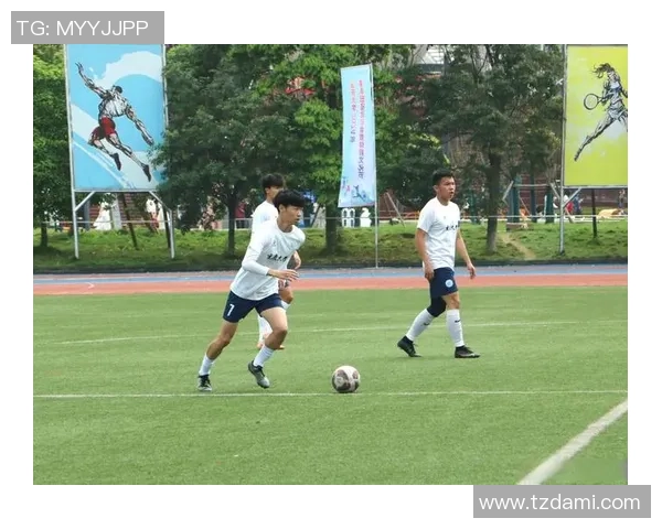 忘羡足球：在绿茵场上追逐梦想与友谊的青春故事