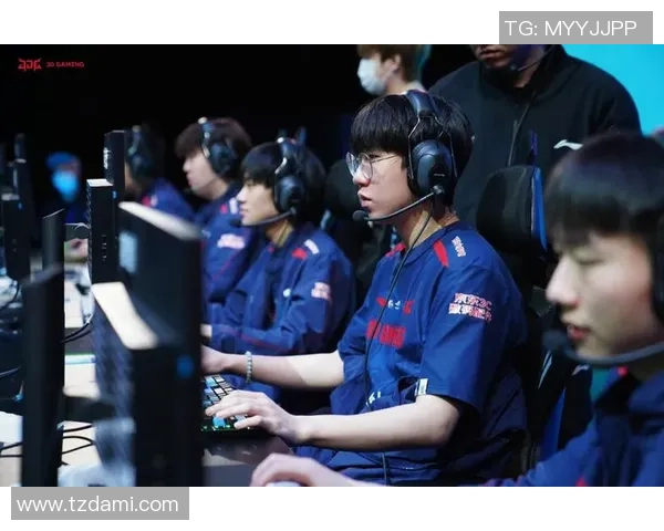 英雄联盟战术分析：深入探讨JDG战队的快速进攻策略与执行效果