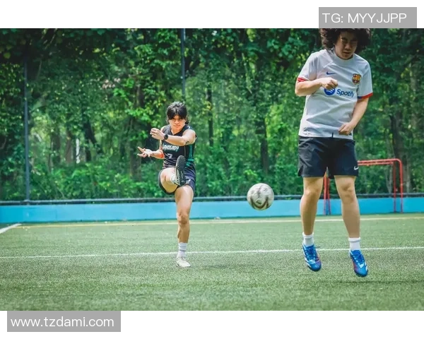 踢足球的乐趣与成长心得分享以及对团队合作的深刻体会 踢足球的乐趣与成长心得分享以及对团队合作的深刻体会